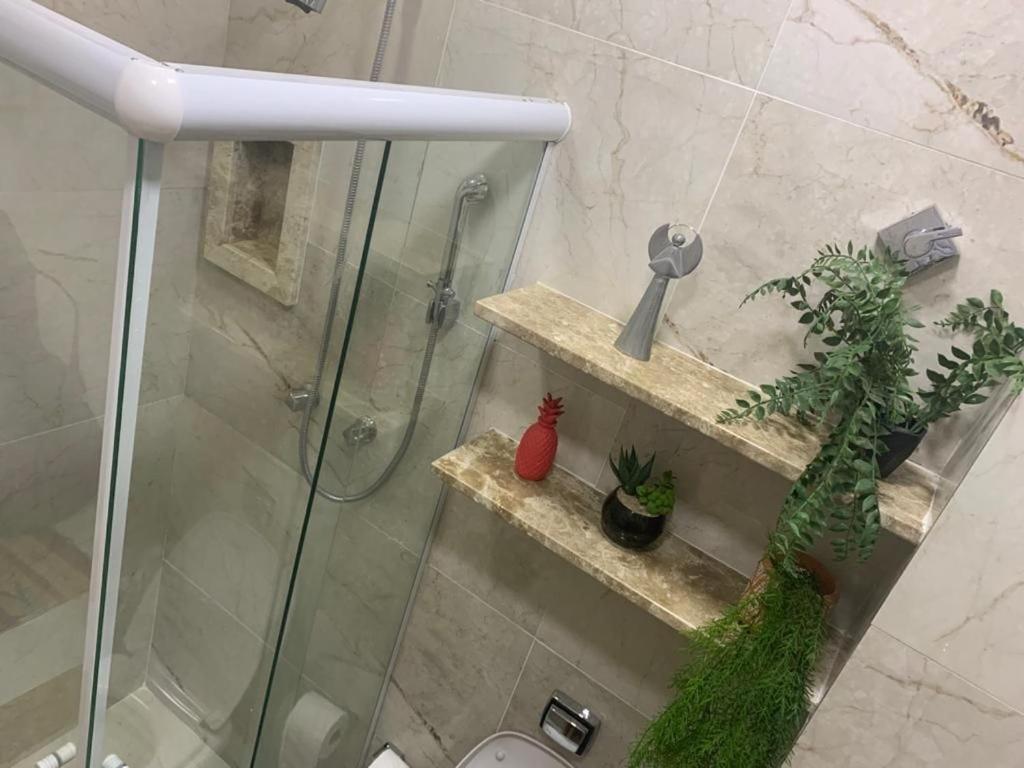Apartamento Moderno Frente Mar De Copacabana